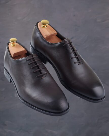 Pantofi pentru barbati One Cut din piele maro dark din colectia de incaltaminte pentru barbati de la Gentlemen's Boutique