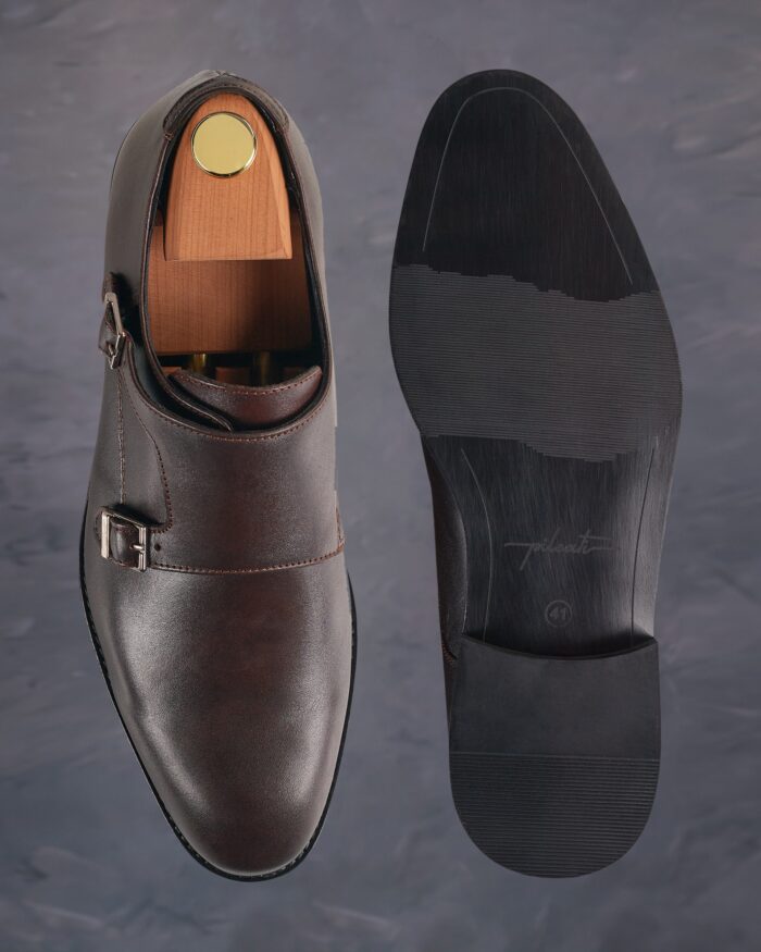 Pantofi din piele maro cu talpa de tunit din colectia de incaltaminte pentru barbati