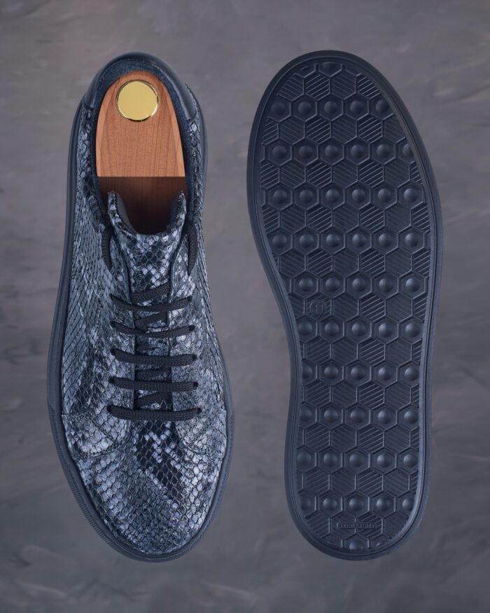 Sneakers din piele cu print snake si talpa de spuma neagra