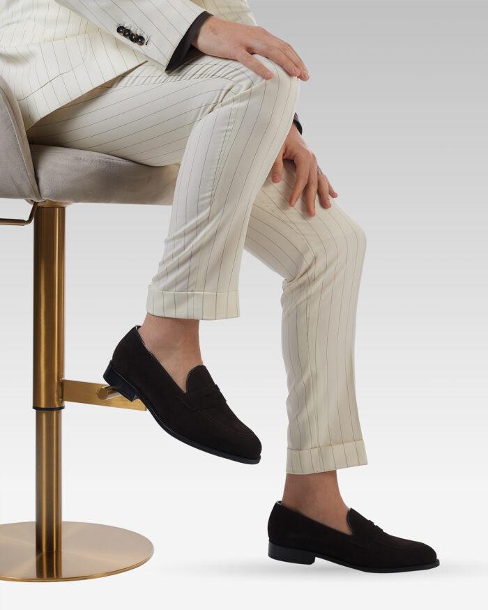 Loafers-Barbati-Suede-Maro-Combinat-Cu-Costum-Double-Breasted-Barbati-Stofa-Ariston-Napoli-